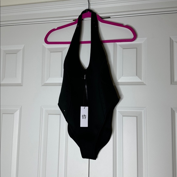 GIGI C Grace Surf Scuba Zip Black One Piece Swimsuit Surf Suit Medium NWT - Picture 7 of 11